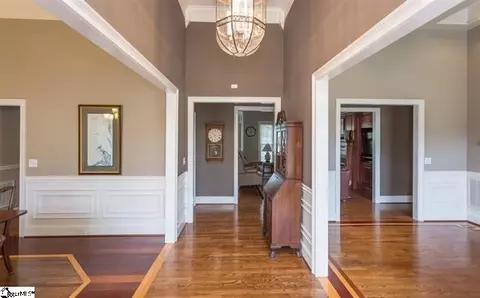 402 Stonewall Dr, Easley, SC 29642 photo 3