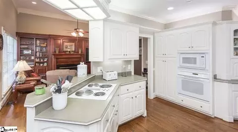 402 Stonewall Dr, Easley, SC 29642 photo 11