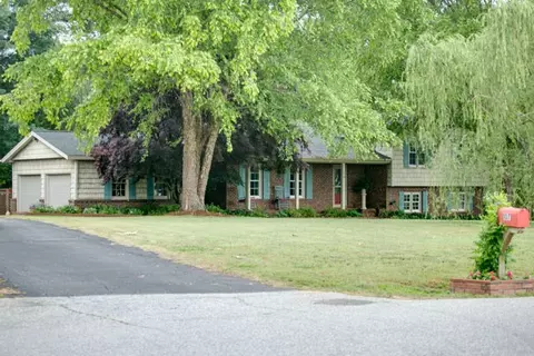 107 Bent Twig Dr, Easley, SC 29642 photo 1