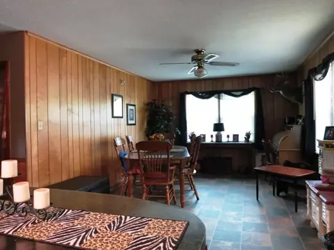 26 Spring St, Williamston, SC 29697 photo 3