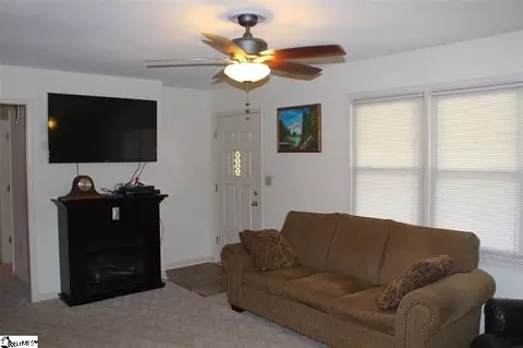 140 Vista Cir, Easley, SC 29642 photo 13