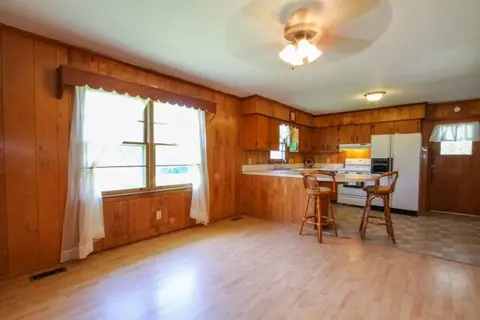 15 Gray Dr, Williamston, SC 29697 photo 9