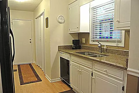 130 Tabor St, Central, SC 29630 photo 5