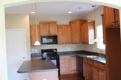 162 Madison Pointe Dr, Seneca, SC 29678 photo 9