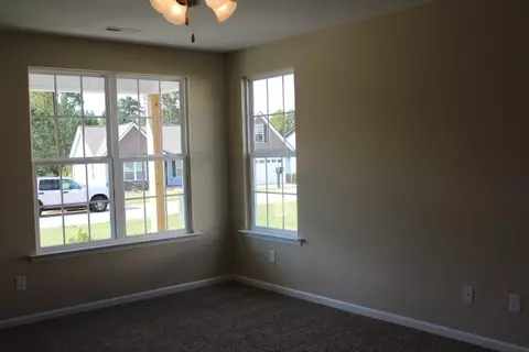 162 Madison Pointe Dr, Seneca, SC 29678 photo 8