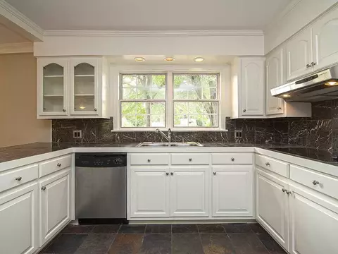703 S B St, Easley, SC 29640 photo 7