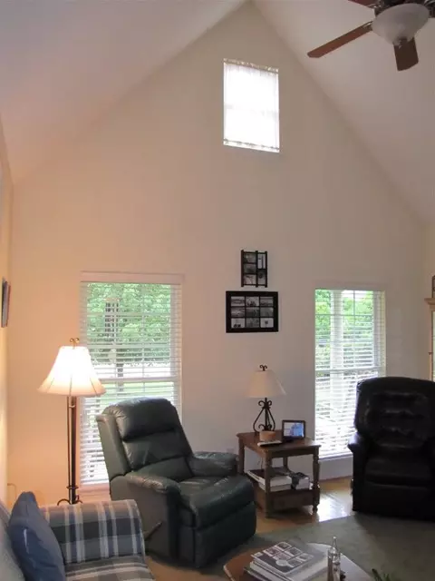 205 Grand Oak Cir, Pendleton, SC 29670 photo 9