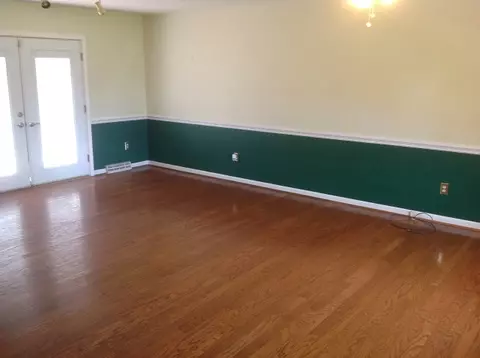 401 Patterson St, Central, SC 29630 photo 2