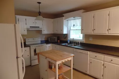 101 Pineview Dr, Pelzer, SC 29669 photo 4