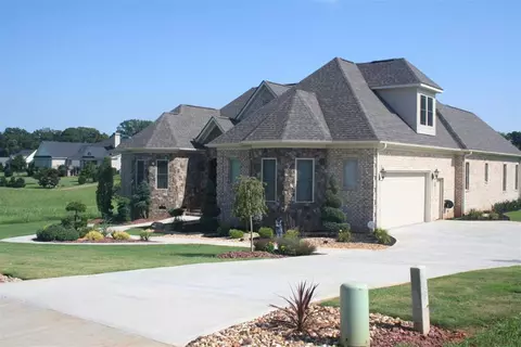 100 Chetwood Dr, Anderson, SC 29621 photo 3