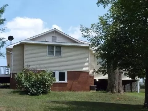 838 John St, Pickens, SC 29671 photo 2