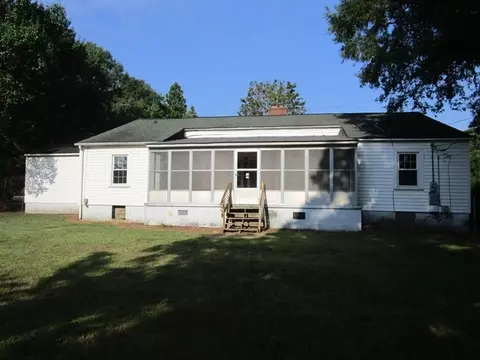 308 Heyward Ave, Honea Path, SC 29654 photo 2