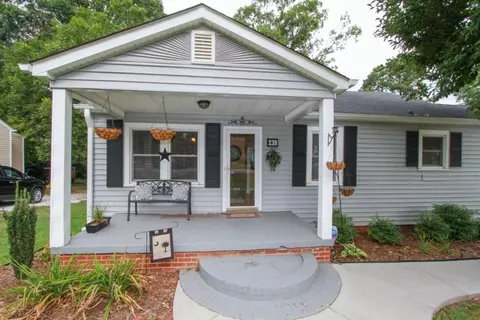 239 Pine Ln, Anderson, SC 29621 photo 3