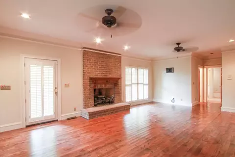 210 Daventon Rd, Pelzer, SC 29669 photo 8
