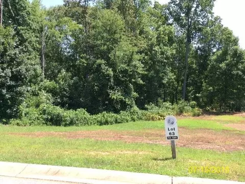 303 Stardust Ln, Seneca, SC 29672 photo 1