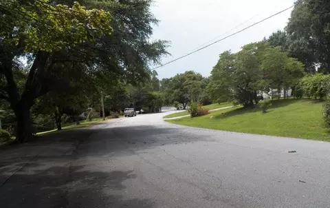 208 Saint Lo Cir, Easley, SC 29640 photo 3