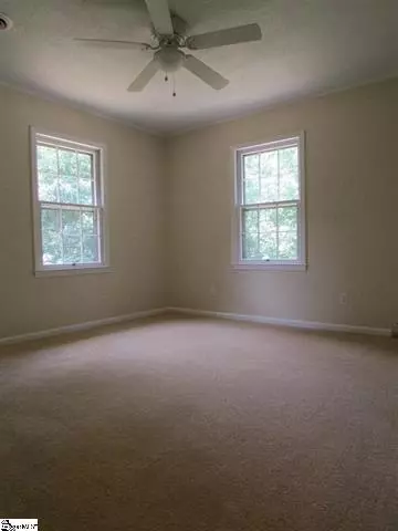 147 Hampton Rd, Easley, SC 29640 photo 8