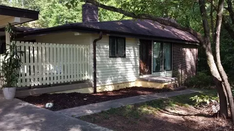 310 Rustle Ln, Westminster, SC 29693 photo 1