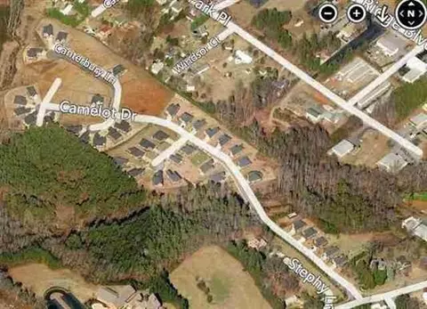 702 Nottingham Ct, Seneca, SC 29672 photo 3