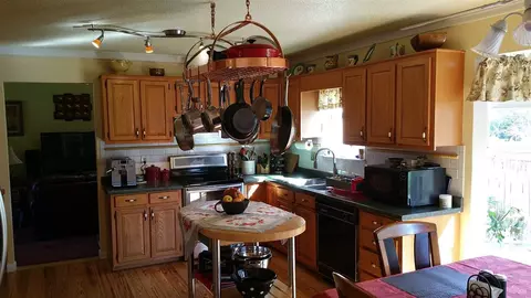 804 Bishop Branch Rd, Central, SC 29630 photo 16