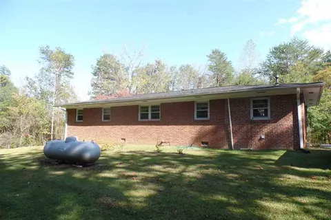 637 N Martin Rd, Easley, SC 29640 photo 8