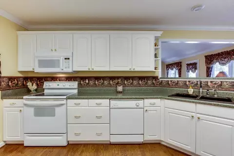 602 Cherokee Trl, Easley, SC 29640 photo 12