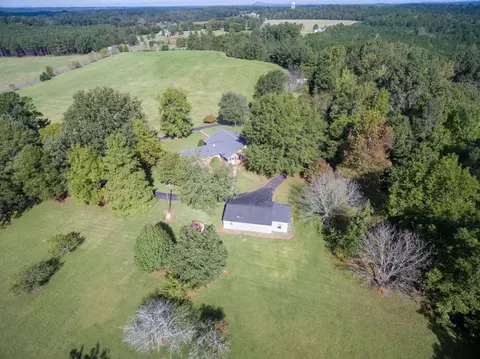1040 Wilson Rd, Central, SC 29630 photo 1