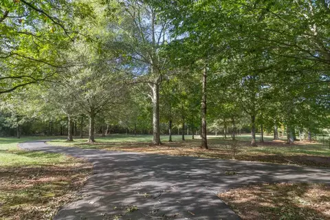 1040 Wilson Rd, Central, SC 29630 photo 3