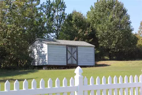 106 Bragg, Williamston, SC 29697 photo 3