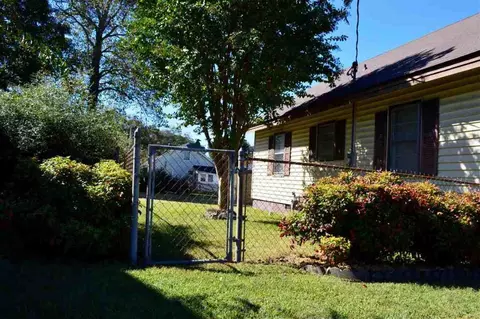 802 S 5th St, Easley, SC 29642 photo 10