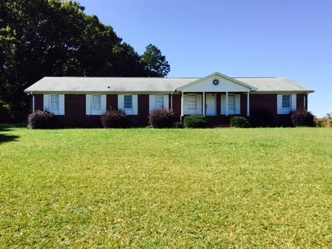 1917 Abercrombie Rd, Honea Path, SC 29654 photo 1
