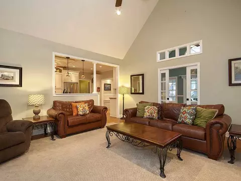 134 Upper Lake Dr, Easley, SC 29640 photo 4