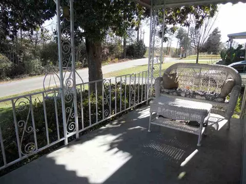 605 Old Cedar Rock Rd, Easley, SC 29640 photo 2