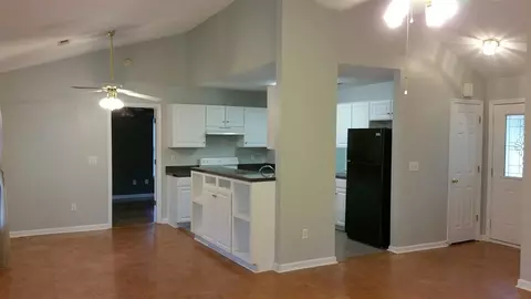 104 Periwinkle Ct, Pendleton, SC 29670 photo 4
