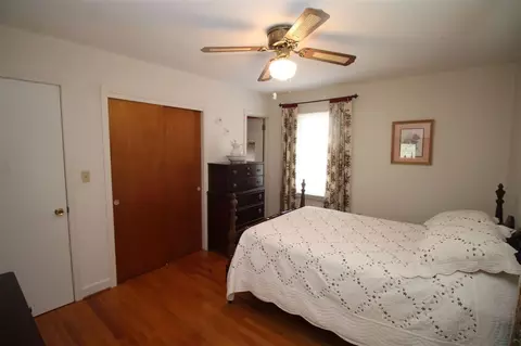 303 Shadow Ln, Seneca, SC 29678 photo 4
