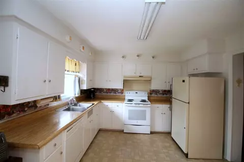 303 Shadow Ln, Seneca, SC 29678 photo 7
