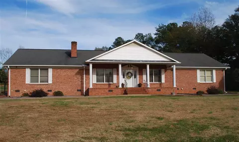 1124 Crestview Rd, Anderson, SC 29621 photo 1