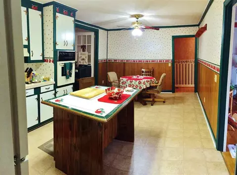 908 Trotter Rd, Pickens, SC 29671 photo 9