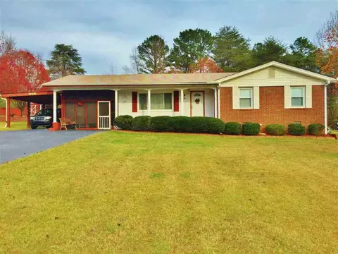 908 Trotter Rd, Pickens, SC 29671 photo 2