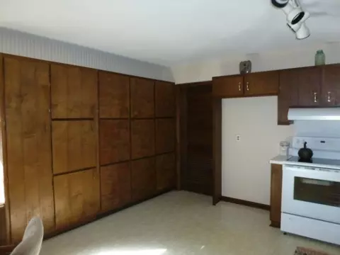 210 Buckingham Rd, Easley, SC 29640 photo 7