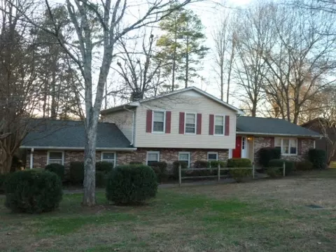 210 Buckingham Rd, Easley, SC 29640 photo 1