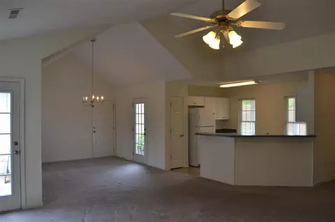 130 Carrie Leigh Ln, Pendleton, SC 29670 photo 2