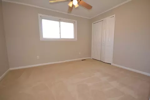 100 Dorr Cir, Easley, SC 29640 photo 13