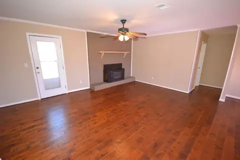 100 Dorr Cir, Easley, SC 29640 photo 2