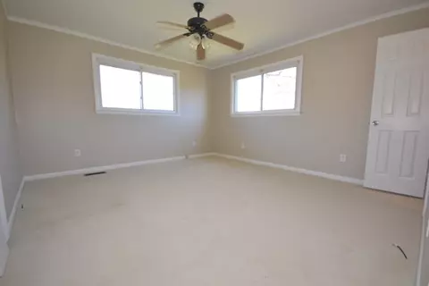100 Dorr Cir, Easley, SC 29640 photo 14