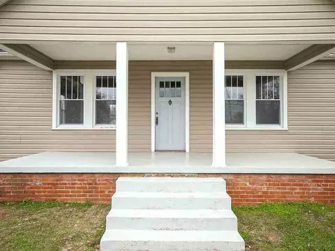 432 E Cedar Rock St, Pickens, SC 29671 photo 3