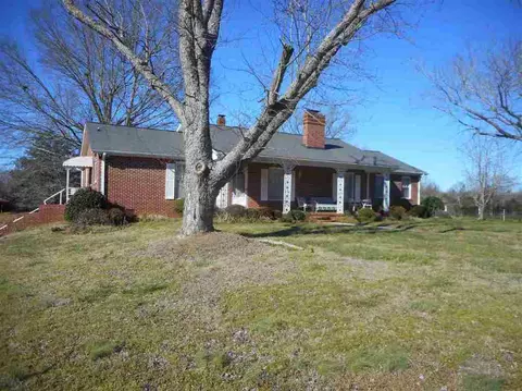1218 1214 Hampton St, Iva, SC 29655 photo 1