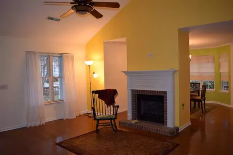 105 Montpelier Dr, Pendleton, SC 29670 photo 4