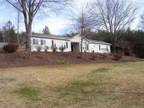 868 E Preston Mcdaniel Rd, Pickens, SC 29671 photo 1