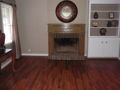 416 W Hampton Ave, Honea Path, SC 29654 photo 2